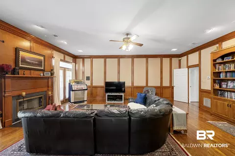 1437 E Regency Oaks Dr, Mobile, AL 36609 photo 9