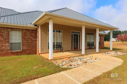 1809 Homestead Ln, Wilmer, AL 36587