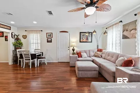 507 E Pine St, Atmore, AL 36502 photo 9