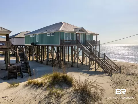 102 Tecumseh Ct, Dauphin Island, AL 36528