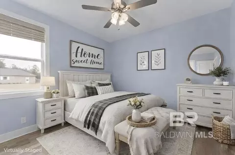 Bedroom - 11072 Tall Timber Ln, Elberta, AL 36530 photo 3 of 4