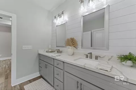 Bath - 11072 Tall Timber Ln, Elberta, AL 36530 photo 3 of 9