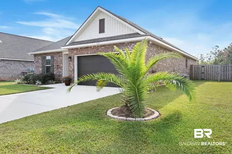 1145 Stella Rd, Foley, AL 36535