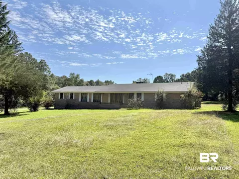 8021 Yorkhaven Rd, Mobile, AL 36695