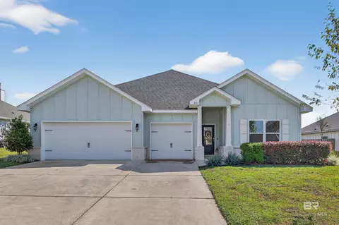 401 Apollo Ave, Gulf Shores, AL 36542