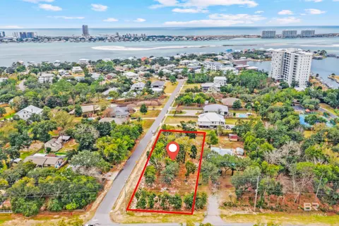 28290 Holder Rd, Orange Beach, AL 36561