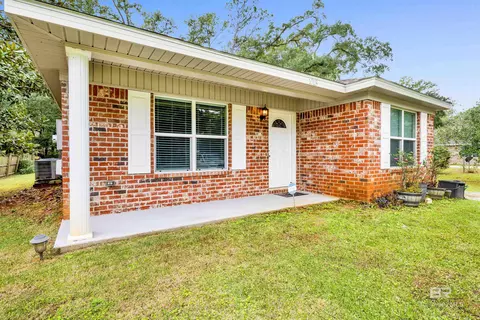 1013 E 23rd Ave, Gulf Shores, AL 36542