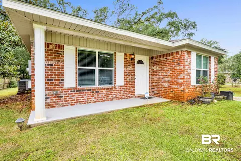 1013 E 23rd Ave, Gulf Shores, AL 36542