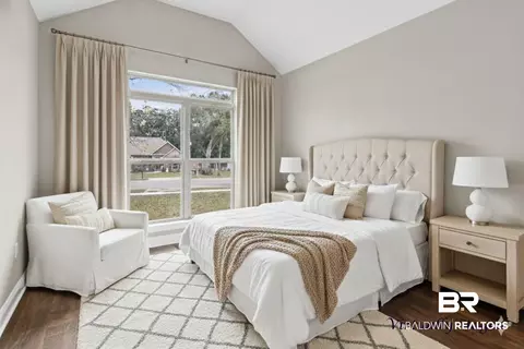 Bedroom - 21399 Brick Stack Ln, Fairhope, AL 36532 photo 2 of 5