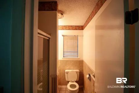 Bath - 9565 Hildreth Dr, Perdido Beach, AL 36530 photo 1 of 1