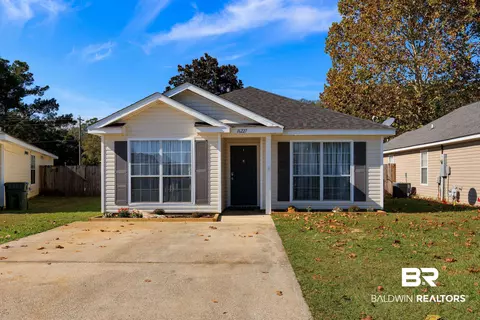 16227 Zenith Dr, Loxley, AL 36551