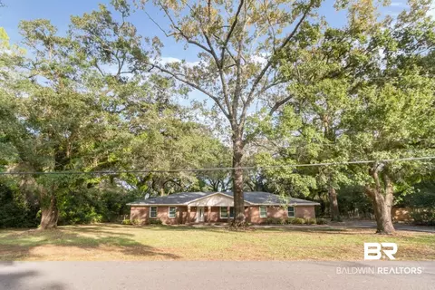 913 Cottage Hill Ave, Mobile, AL 36693 photo 2