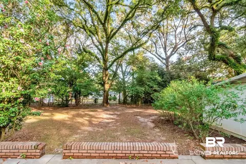 913 Cottage Hill Ave, Mobile, AL 36693 photo 10