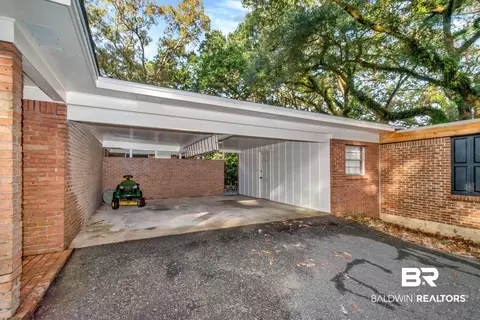 913 Cottage Hill Ave, Mobile, AL 36693 photo 6