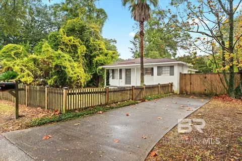 417 Azalea St, Fairhope, AL 36532