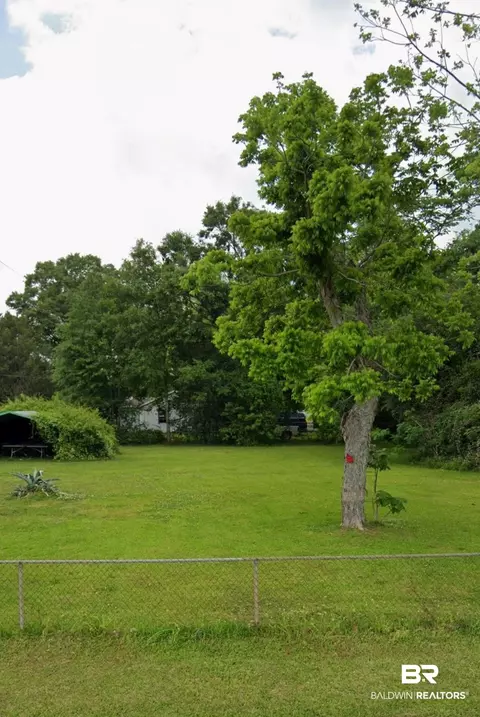 5166 W Union Ave, Loxley, AL 36551
