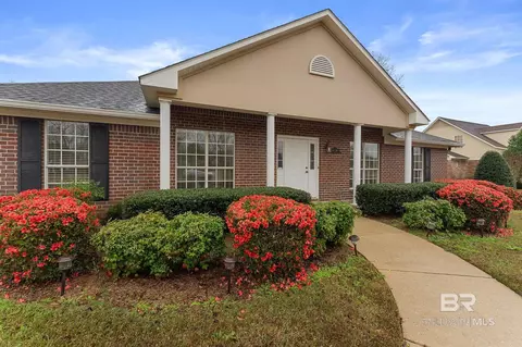 9158 Ashley Ct, Daphne, AL 36526