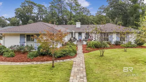 453 Boone Ln, Fairhope, AL 36532