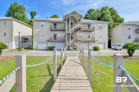 4 Yacht Club Dr #70, Daphne, AL 36526