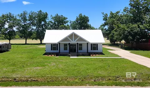 27528 Krehling Rd, Elberta, AL 36530