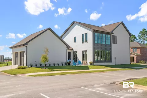 902 Inlet Cir, Gulf Shores, AL 36542