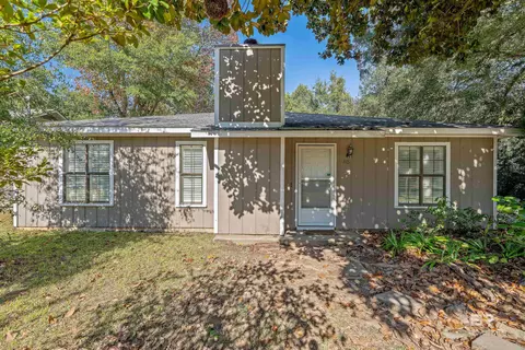 409 Nichols Ave, Fairhope, AL 36532