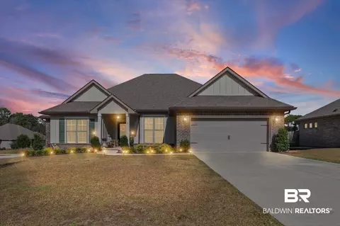 191 Ornate Ave, Fairhope, AL 36532