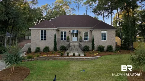 224 North Cir, Fairhope, AL 36532