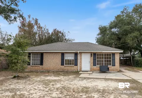 4664 Geneva Dr, Pensacola, FL 32526