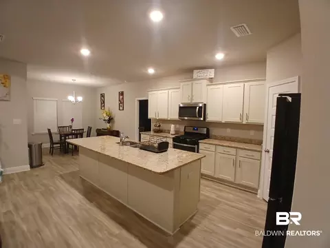 Kitchen - 10153 Dunleith Loop, Daphne, AL 36526 photo 1 of 2