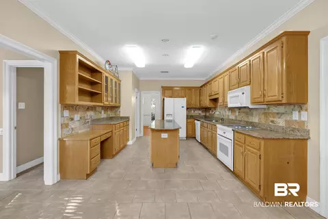 Kitchen - 1262 Patrick St, Daphne, AL 36526 photo 2 of 3