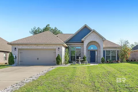 335 Thornhill Cir, Gulf Shores, AL 36542