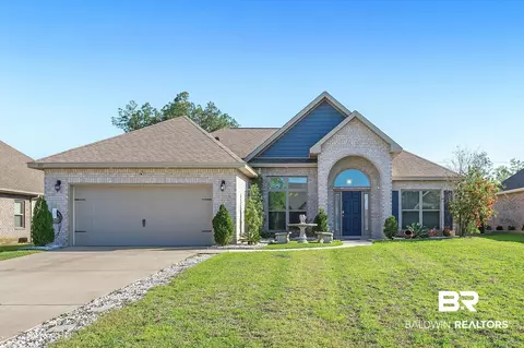 335 Thornhill Cir, Gulf Shores, AL 36542