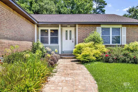 102 Lake Forest Blvd, Daphne, AL 36526