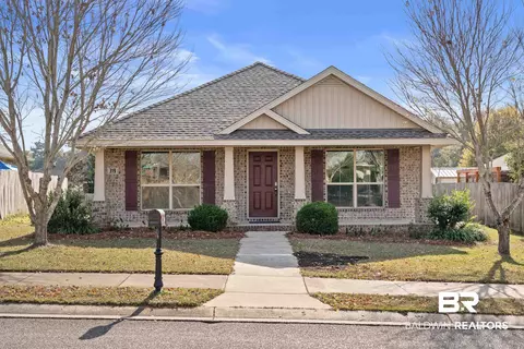 319 Bloomsbury Ave, Fairhope, AL 36532
