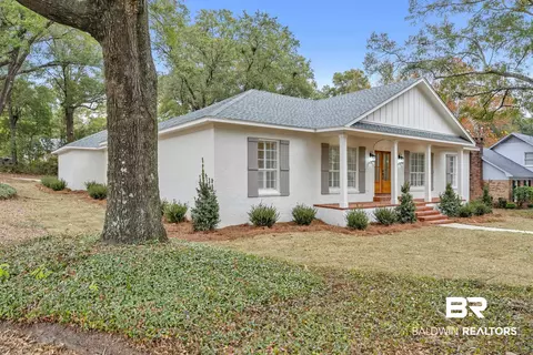 4924 Brooke Ct, Mobile, AL 36618 photo 2