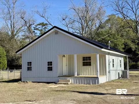 205 Schad St, Brewton, AL 36426