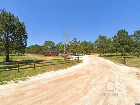 15631 Louis Cooper Rd, Bay Minette, AL 36507
