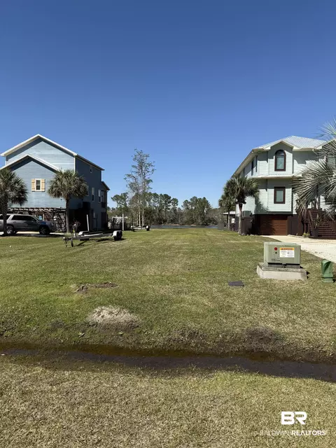 0 W Canal Dr, Gulf Shores, AL 36542