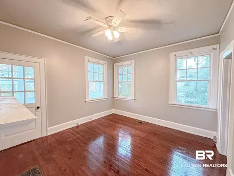 206 1st St, Chickasaw, AL 36611 photo 13