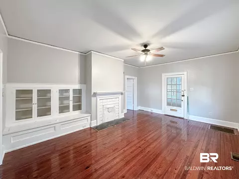 206 1st St, Chickasaw, AL 36611 photo 9
