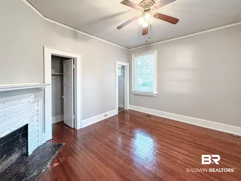 206 1st St, Chickasaw, AL 36611 photo 17