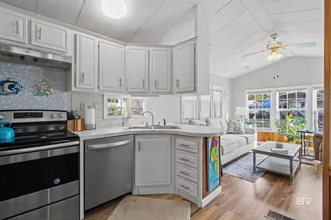 122 Horn Dr, Lillian, AL 36549 photo 7