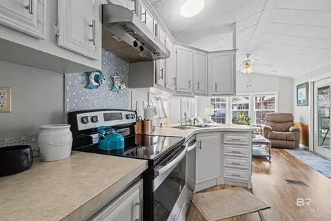 122 Horn Dr, Lillian, AL 36549 photo 6