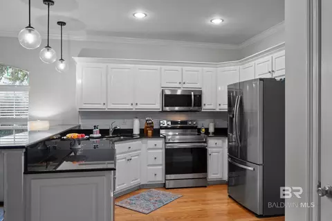 1825 Spring Hill Ave, Mobile, AL 36607 photo 13