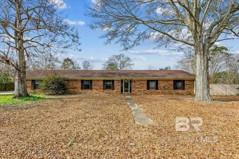 295 Columbus Cir, Brewton, AL 36426