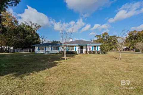 302 W Jefferson St, Summerdale, AL 36580
