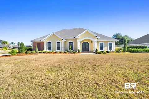 3648 Prestwick Cir, Gulf Shores, AL 36542