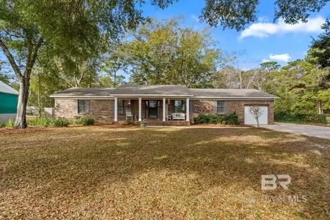6801 Piney Woods Rd, Foley, AL 36535