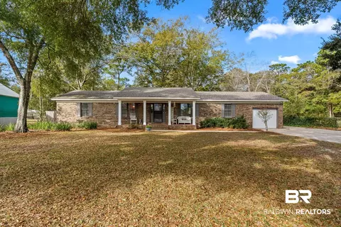 6801 Piney Woods Rd, Foley, AL 36535